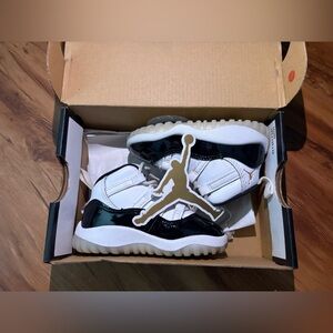 Baby Jordan’s size 5